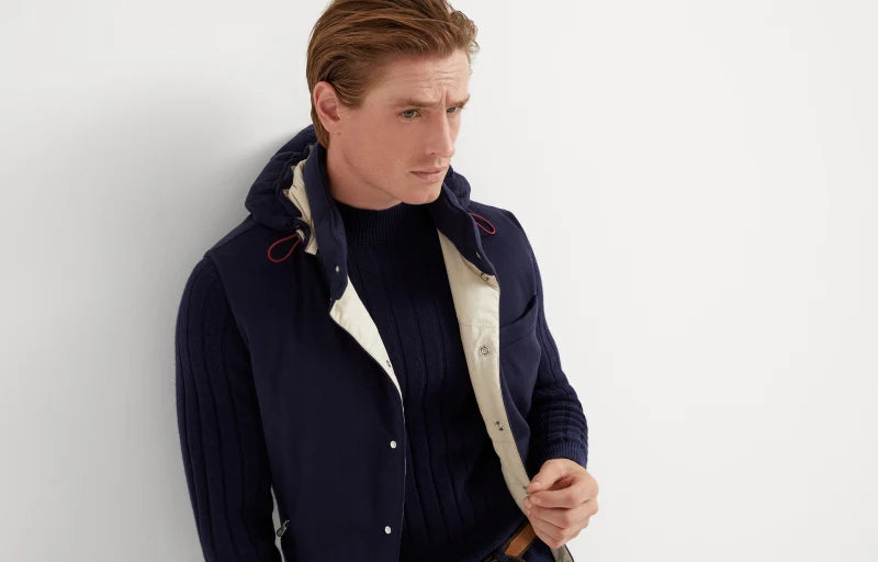 Lighweight cashmere and vicuña beaver cloth down vest with detachable hood