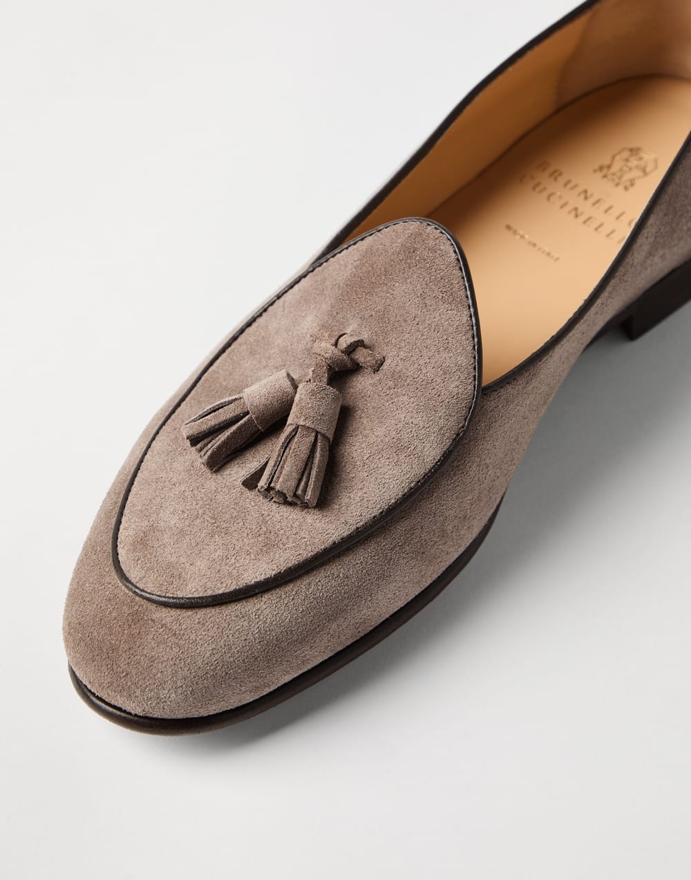 Suede Belgian loafer with tassels