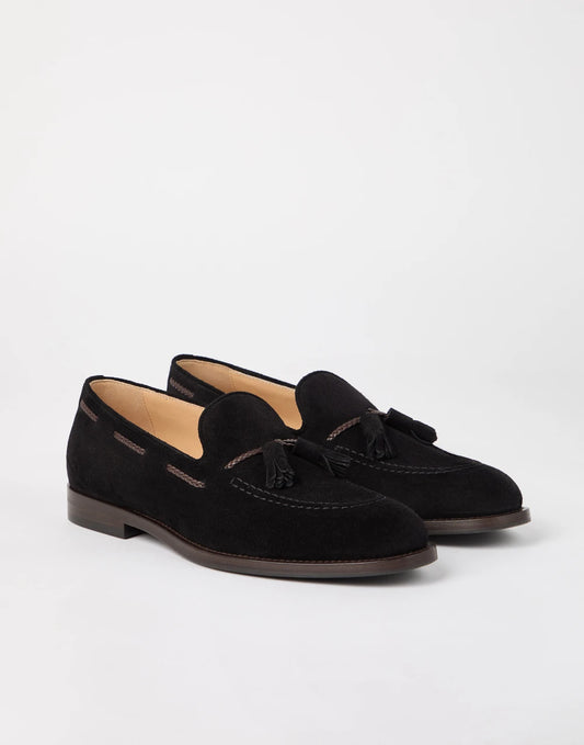 Suede loafers with tassels