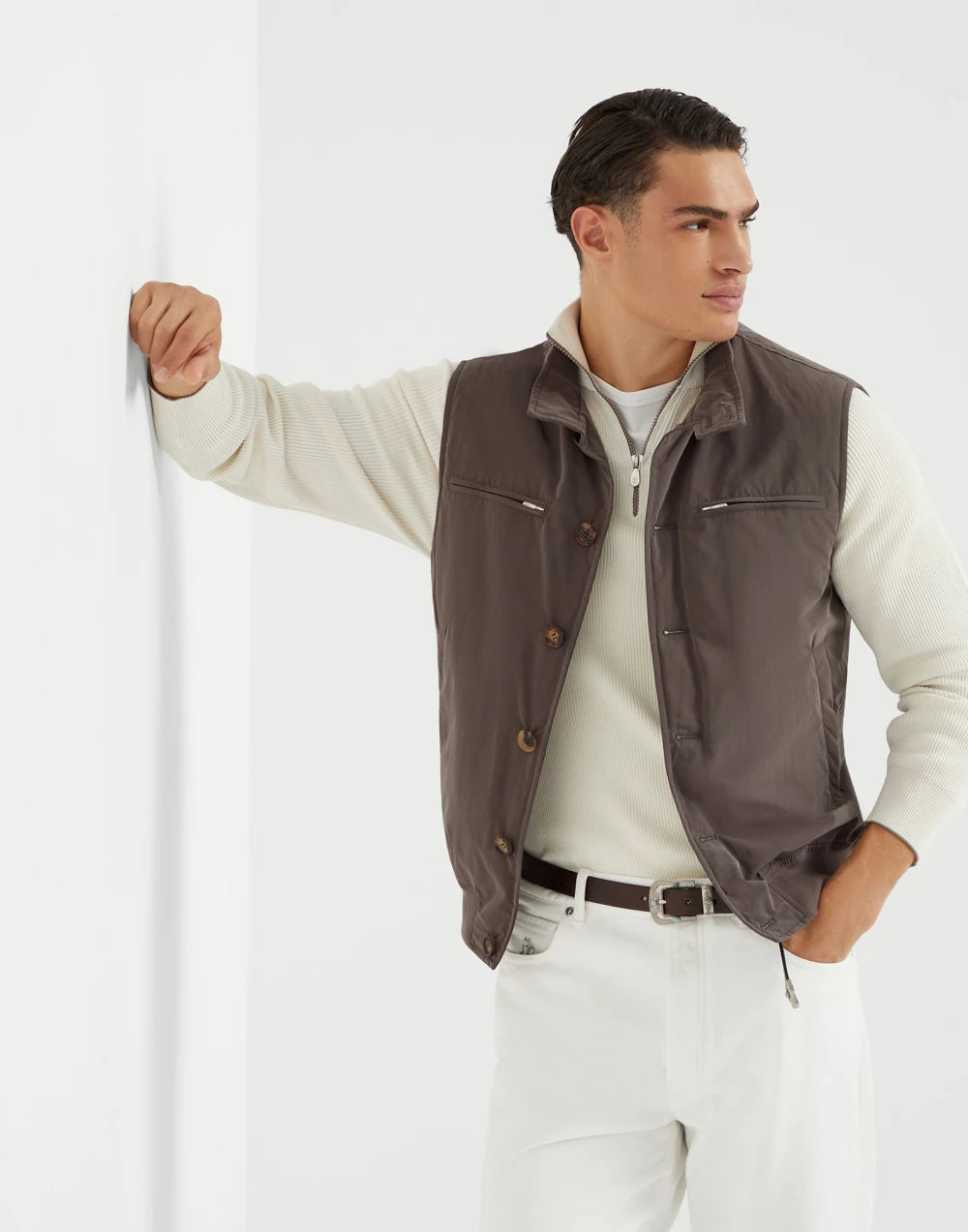 Water-resistant microfiber vest with Thermore® padding and knit inserts