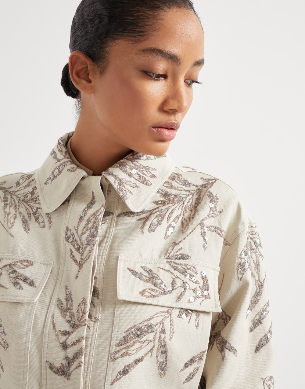 Cotton and linen canvas outerwear jacket with glistening flora embroidery