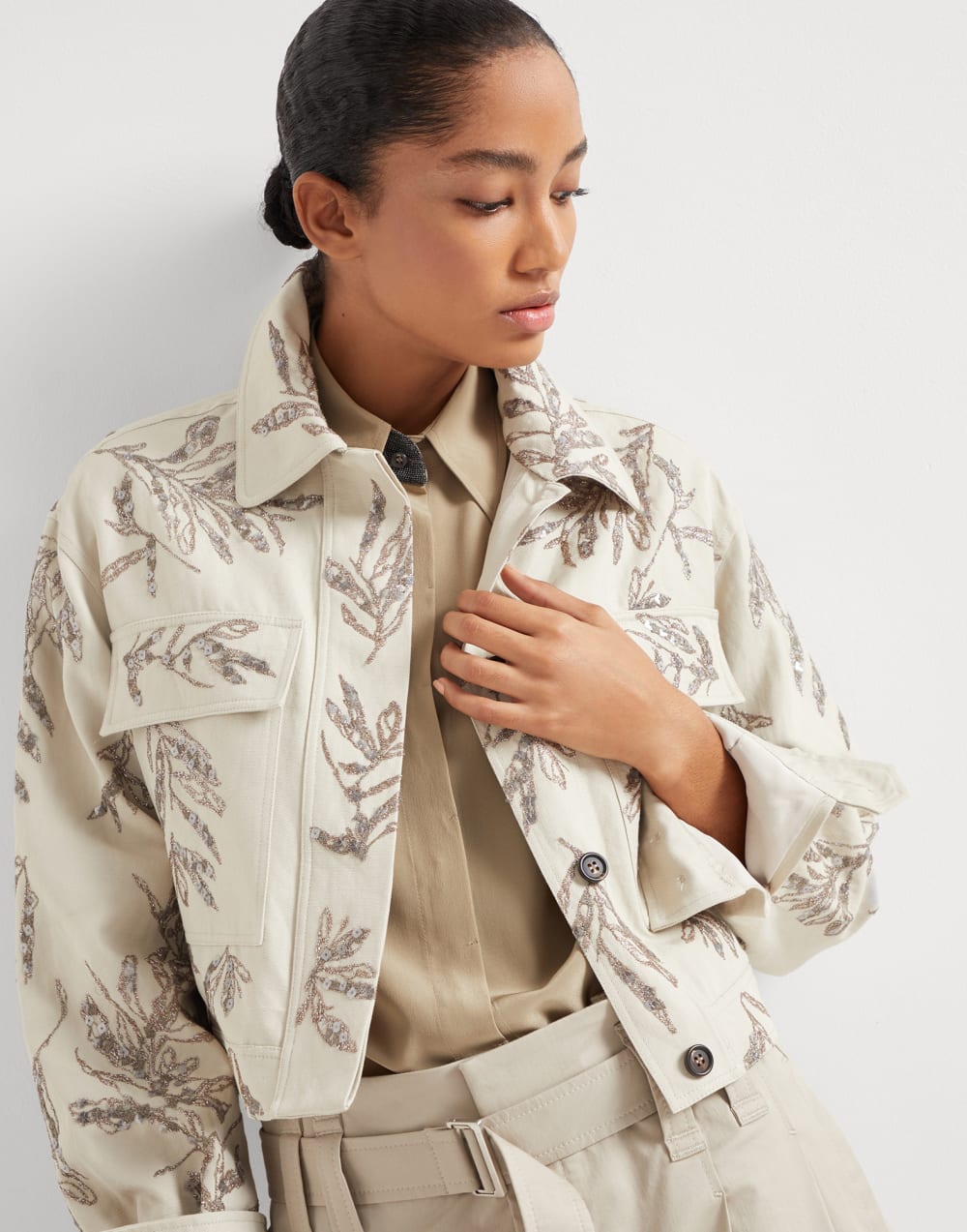 Cotton and linen canvas outerwear jacket with glistening flora embroidery