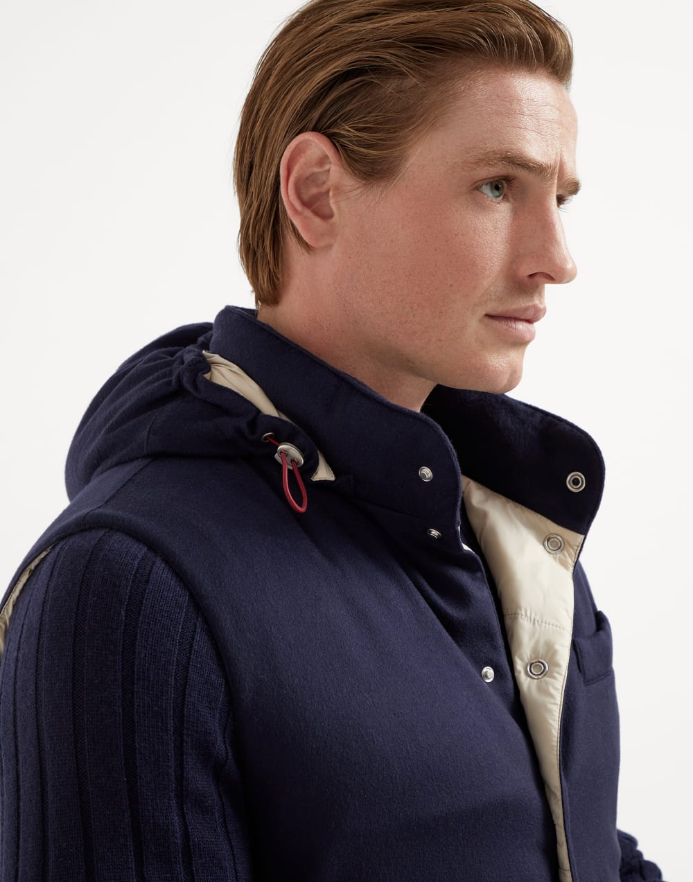 Lighweight cashmere and vicuña beaver cloth down vest with detachable hood