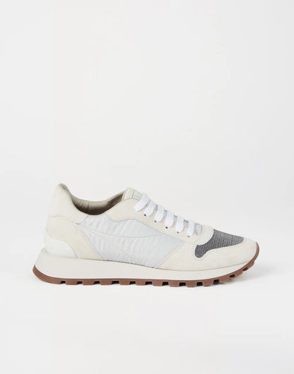 Suede and techno fabric runners with precious toe