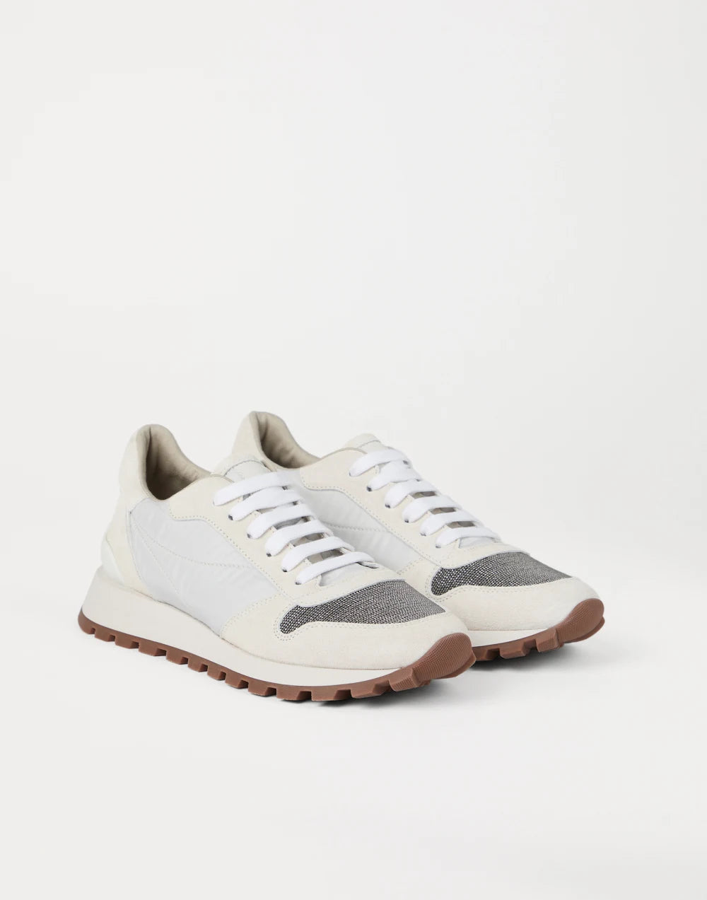 Suede and techno fabric runners with precious toe