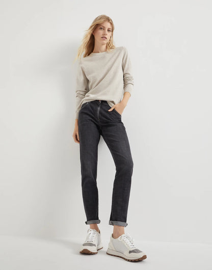Suede and techno fabric runners with precious toe