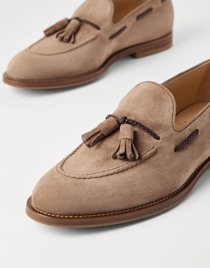 Suede loafers with tassels