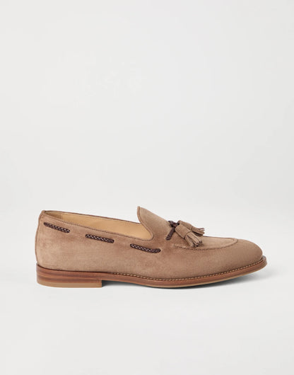 Suede loafers with tassels